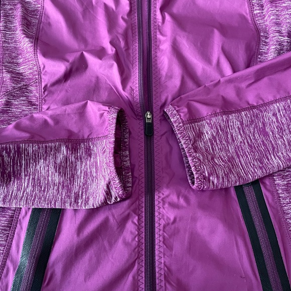 Featherweight Hybrid Jacket Dew Berry Black - Picture 5 of 10